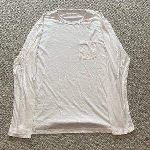Long sleeve Vuori Shirt